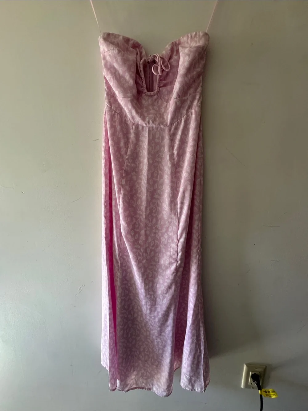 Abercrombie & Fitch Bloggers Favorite Pink Floral‎ Cinched Halter Maxi Dress